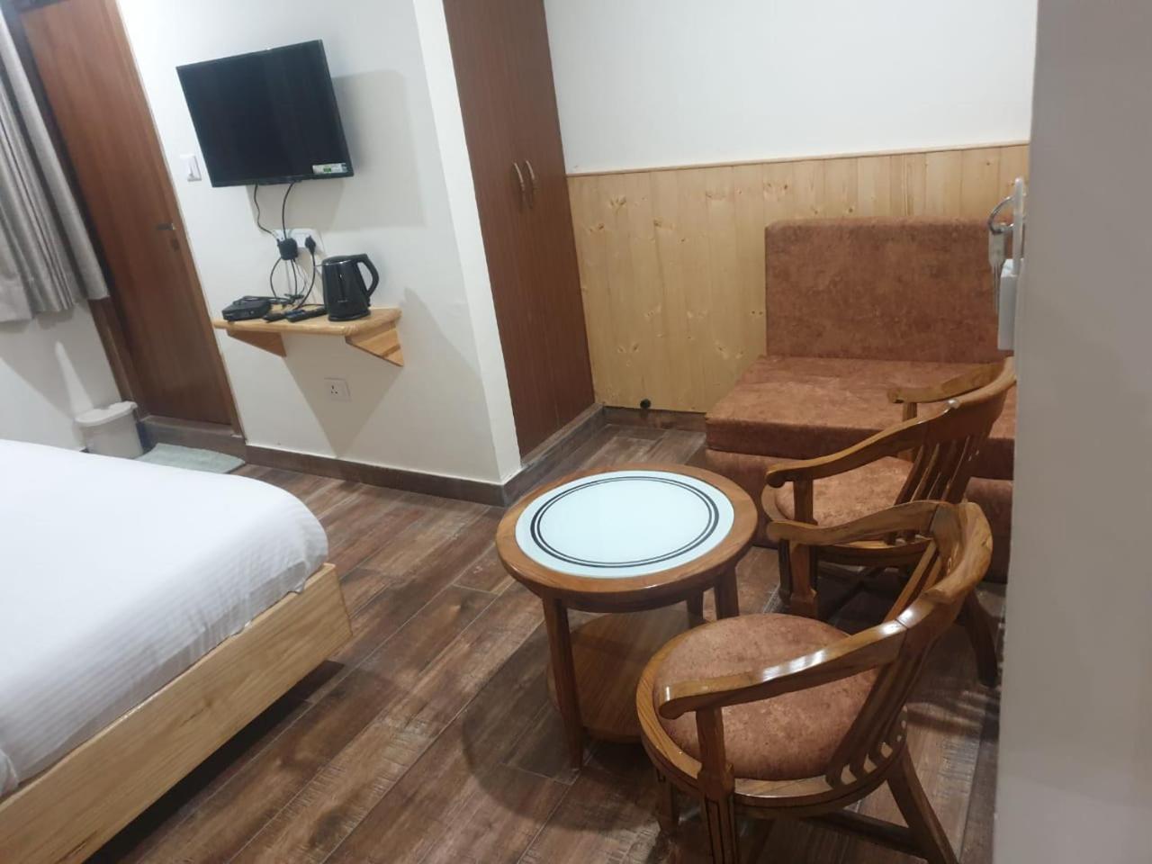 The Kumaon Retreat Hotell Nainital Rom bilde